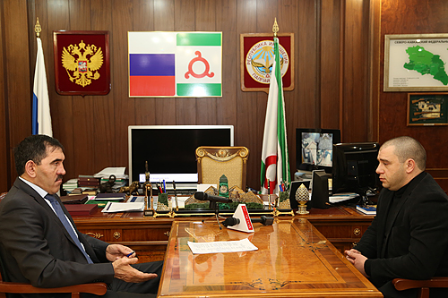 Обеспечение больниц медикаментами улучшилось