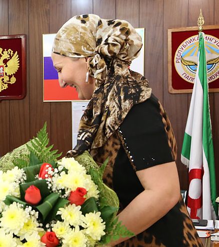 По случаю юбилея главврача ИРКБ М. Арапхановой медицинский портал Ингздрав повторяет мартовский репортаж из больницы